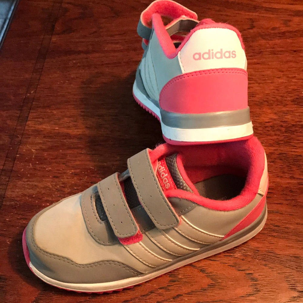 Like new. Adidas shoes size 10T. Barely used few t